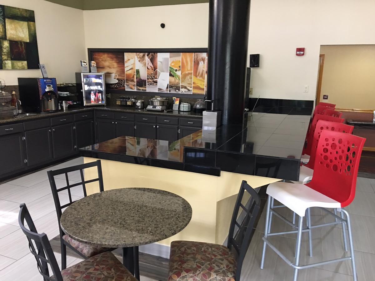 America'S Best Value Inn & Suites-Клінтон Екстер'єр фото