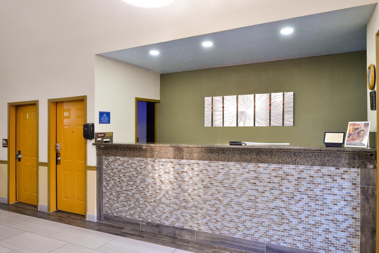 America'S Best Value Inn & Suites-Клінтон Екстер'єр фото